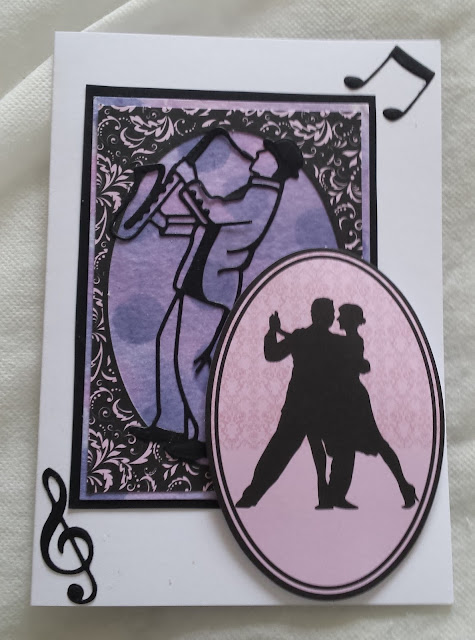 Couple dancing with a Sax player in background - C5 white card Couple dancing with a Sax player in background - C5 white card