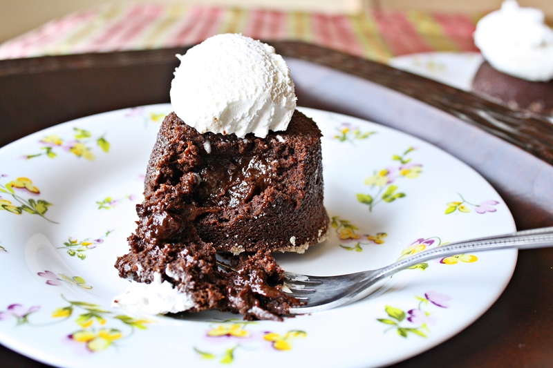 Versatile Vegetarian Kitchen Molten Lava Cake (Using Cocoa powder)