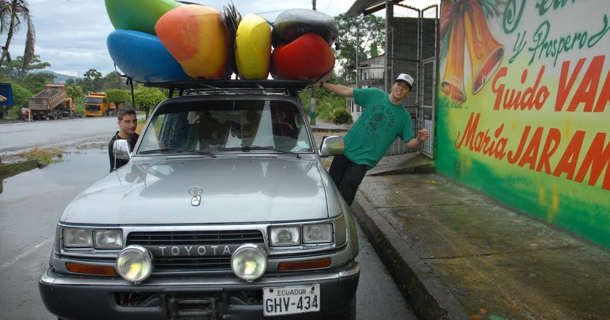 CLASS IV PARADISE, WHITEWATER KAYAKING IN EQUATOR, ECUADOR