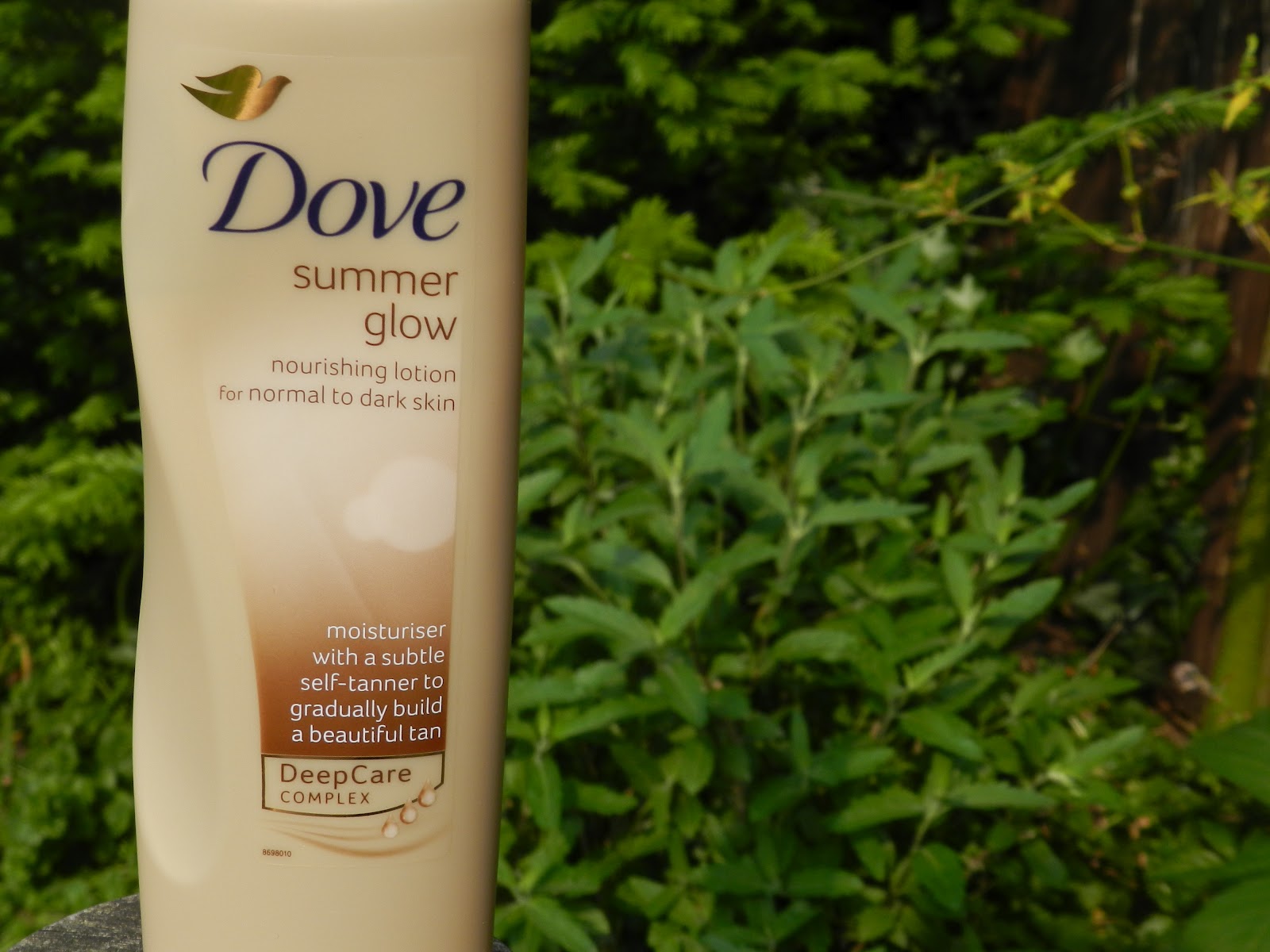 Vintage Allure Dove Summer Glow Nourishing Lotion Gradual Tanner