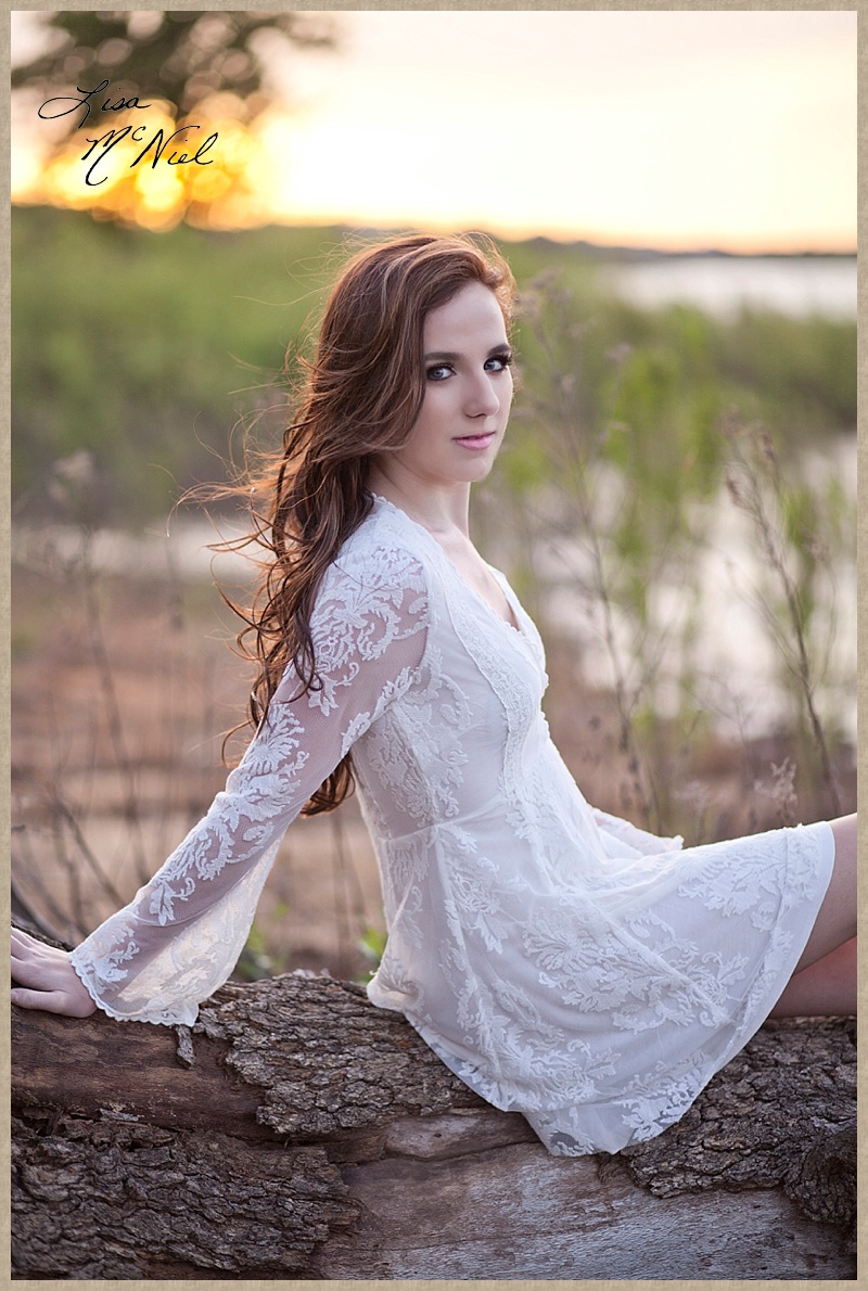 Lisa McNiel Flower Mound Senior Picture Photographer serving Dallas
