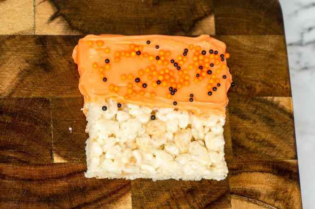 HALLOWEEN RICE KRISPIE TREAT MONSTERS