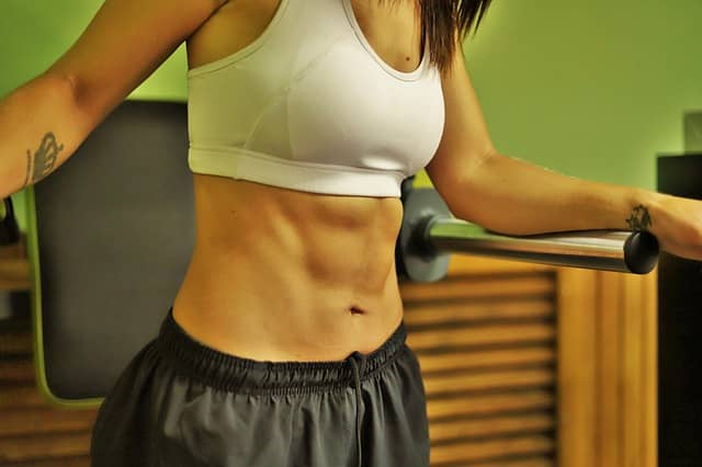 flat-stomach-with-abs
