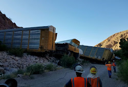 train derailment jeep nevada vegas las derailed morning guy gladiator