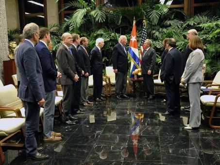 Raúl Castro recibe a congresistas de EE.UU. Raúl Castro recibe a congresistas de EE.UU.
