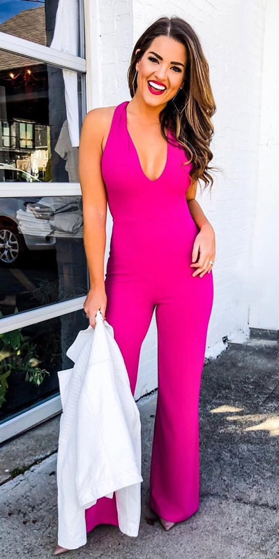 To get the perfect New Year Eve Instagram photo all you need is a trendy outfit and saying cheese. Have a look at these 21 New Year Eve Outfits for Your Next Holiday Party. Holiday Fashion via higiggle.com | jumpsuit outfits | #holiday #fashion #newyear #jumpsuit