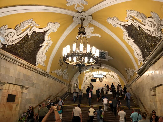 ESTAÇÕES de Metro de MOSCOVO Komsomolskaya Station