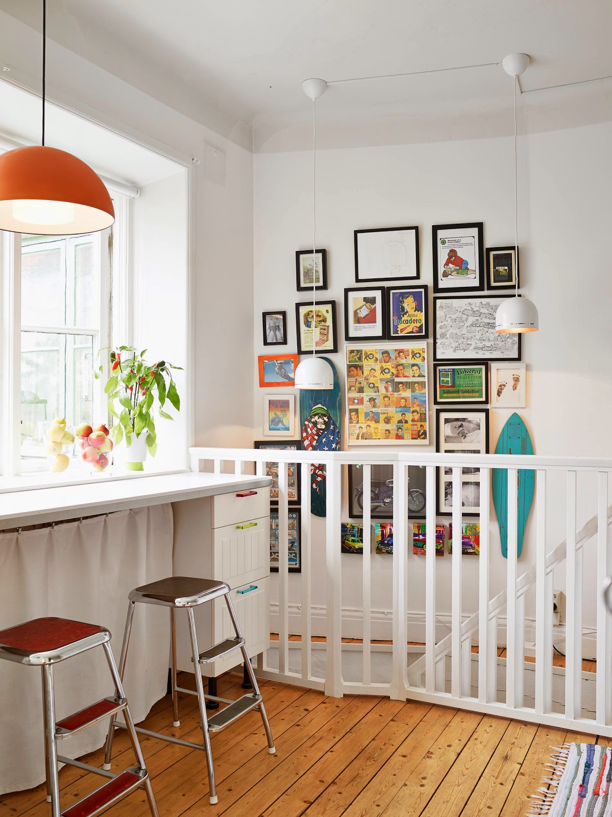 Apartamento de dos plantas con una hermosa habitación en el Sótano y más.