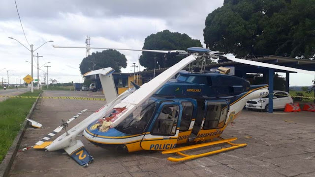 Helicóptero da PRF cai durante pouso em Eunápolis; veja vídeo
