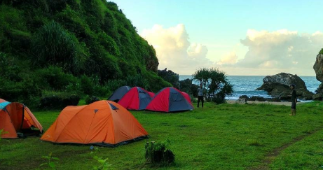 Jangan Camping di Jogja, Sebelum Baca 6 Tempat Favorit untuk Camping Ini