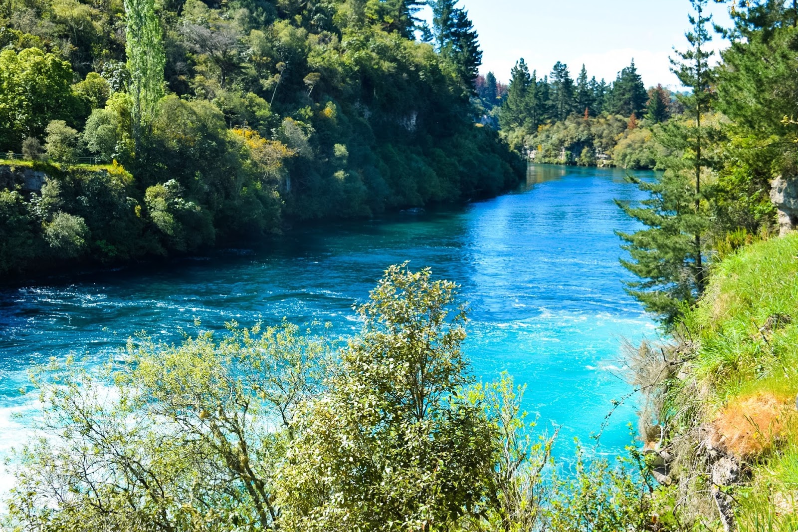 Visiting Lake Taupo, New Zealand Explore