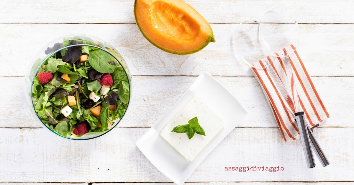 Insalata con feta, lamponi e melone