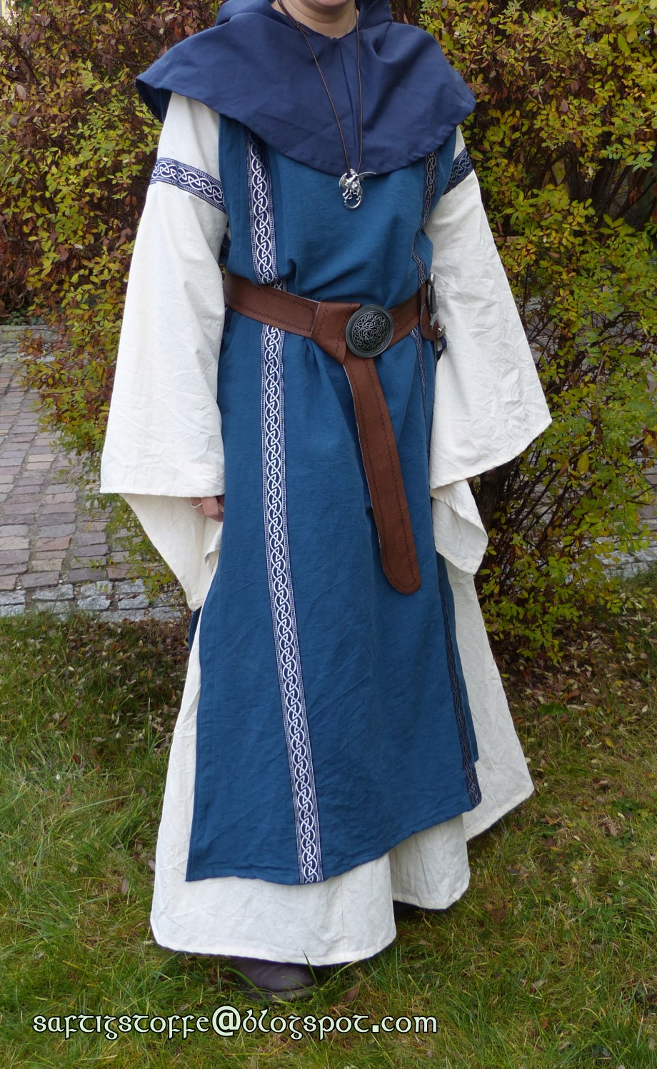 SaFtiG - Entzückendes aus Stoff: Cotte, Surcot, Gugel und Co ...