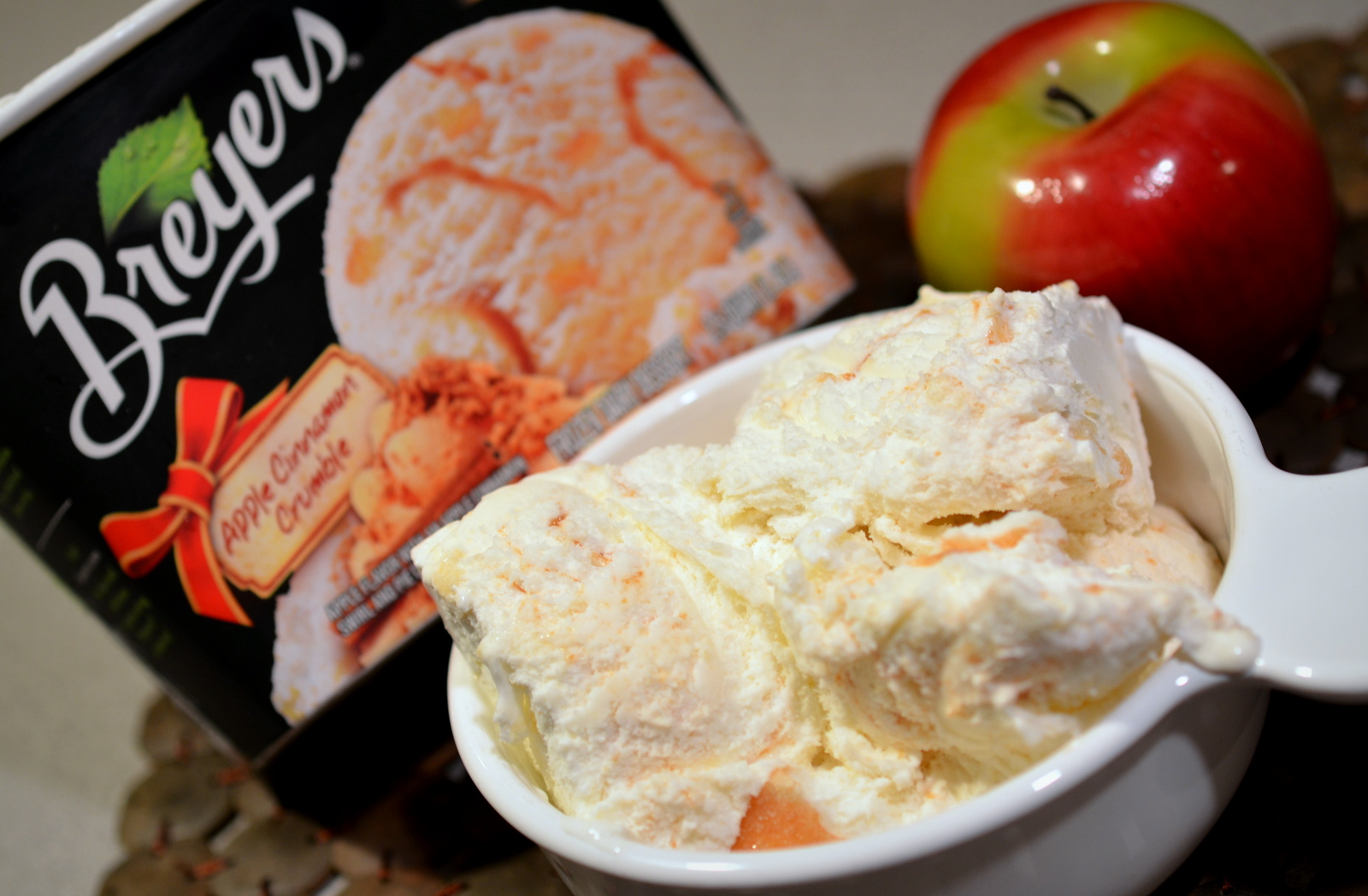 food and ice cream recipes REVIEW Breyer's Apple Cinnamon Crumble