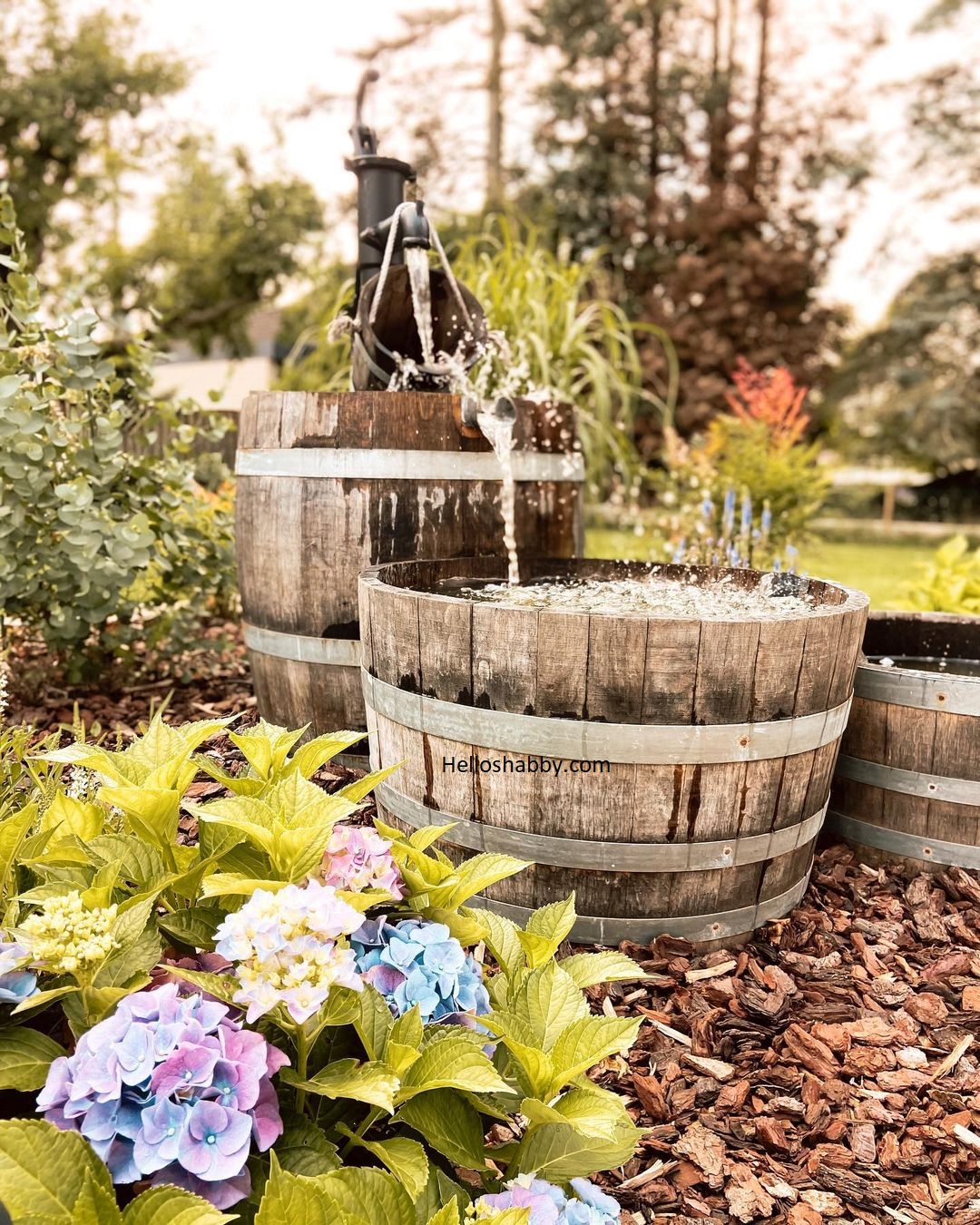 7 Inspirasi Desain Air Mancur Taman yang Menyegarkan. Terbaru