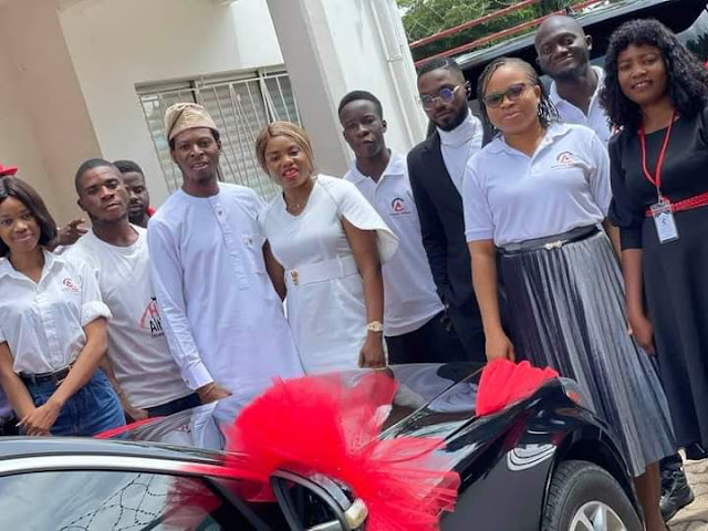 Lovely moment as a Woman gifts her Husband a Mercedes Benz as they celebrate their 7th wedding anniversary (Videos/photos)
