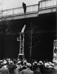 André Kertész (Fete Fontaine, Paris, 1931)