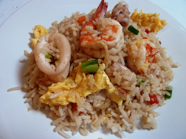 Spaces and Spices: Gebratener Reis mit Meeresfrüchten / Fried Rice ...