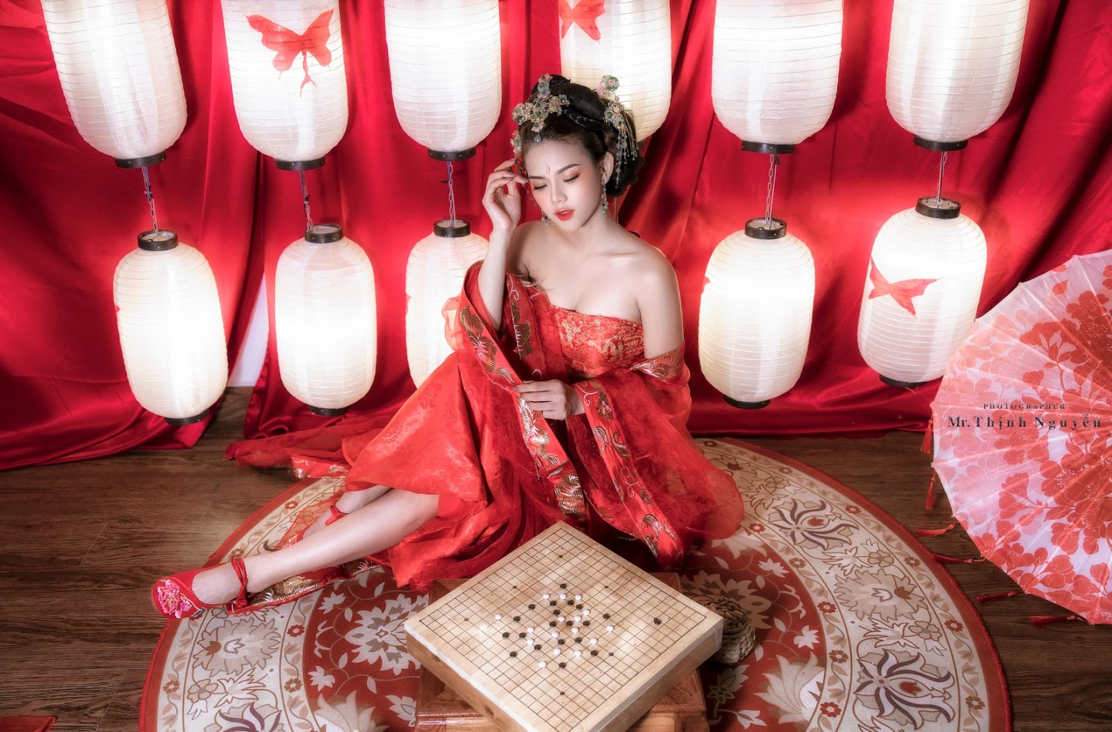 Vietnamese beautiful model - cosplay sexy concubines with historical costume - Pic 10