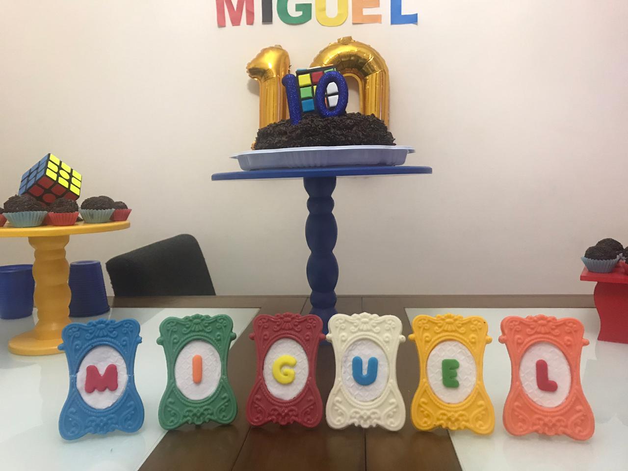 Os cubos mágicos de Miguel