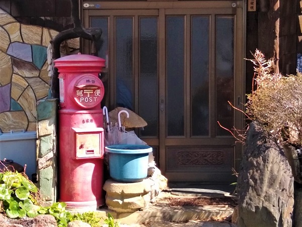 イギリスの赤い郵便ポスト