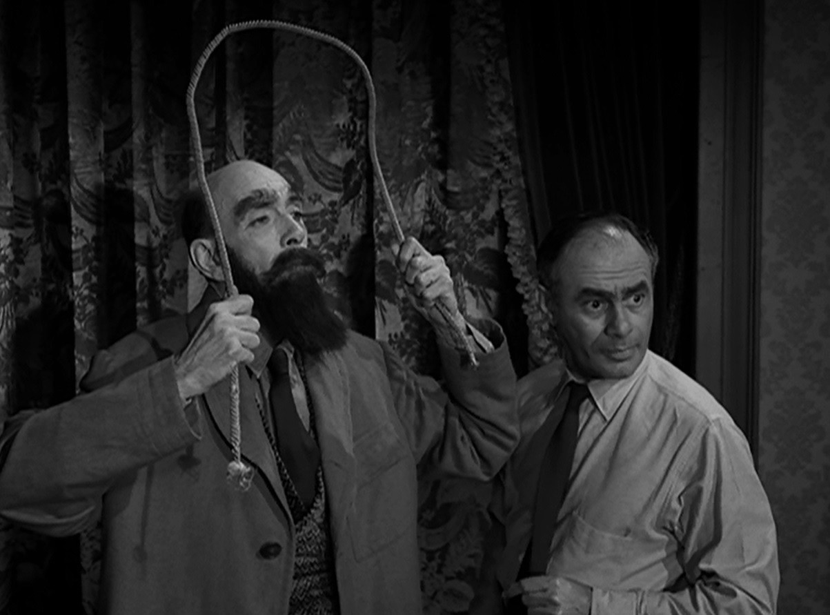 Cocosse Journal The New Exhibit The Twilight Zone ( S04E13) John