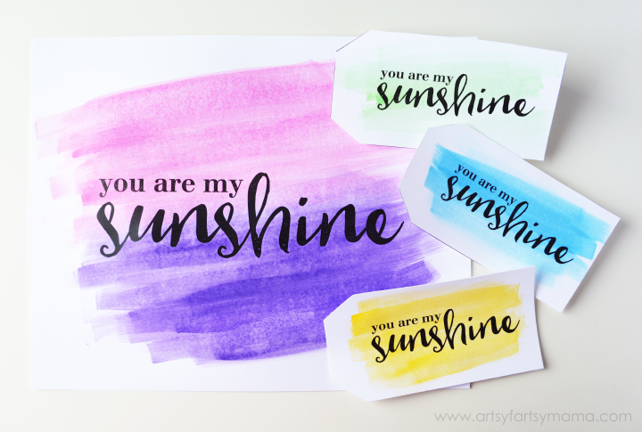 Free Printable Foil Watercolor Gift Tags at artsyfartsymama.com