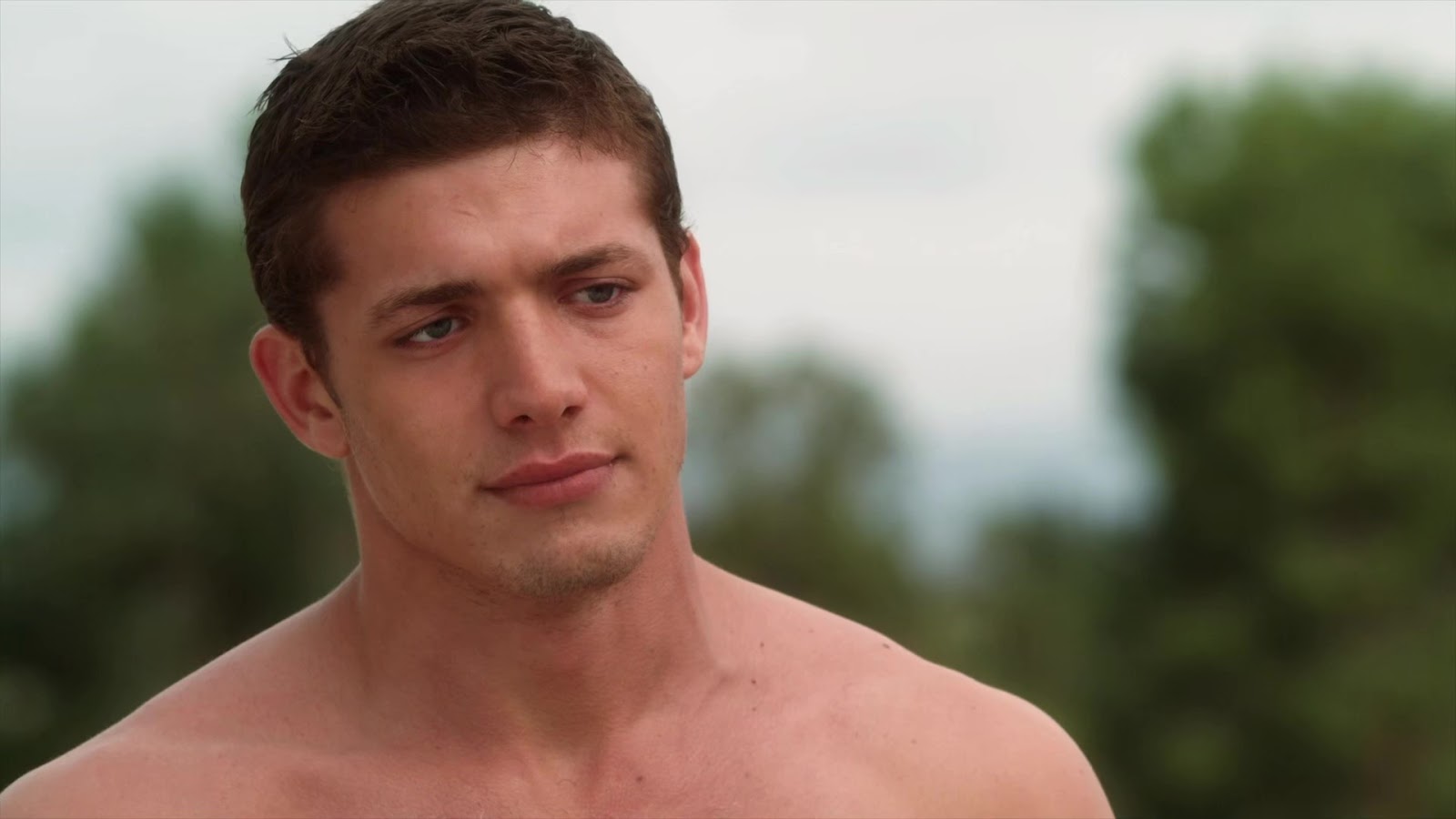 ausCAPS: Parker Bagley shirtless in Pretty Little Liars 1-15 