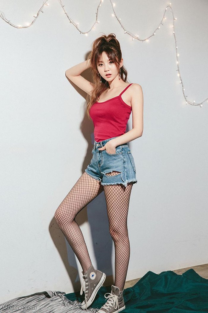 Beautiful Lee Chae Eun in the April 2017 fashion photo album (106 photos) photo 2-18
