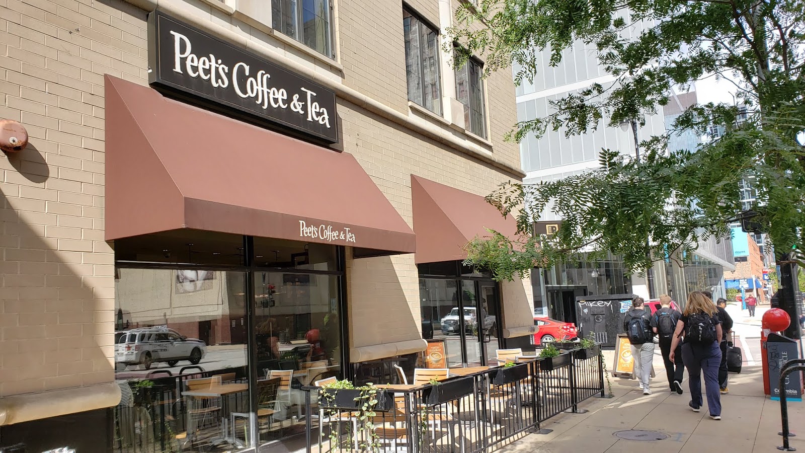 The Chicago Real Estate Local Looking at the Loop! Condo sales and