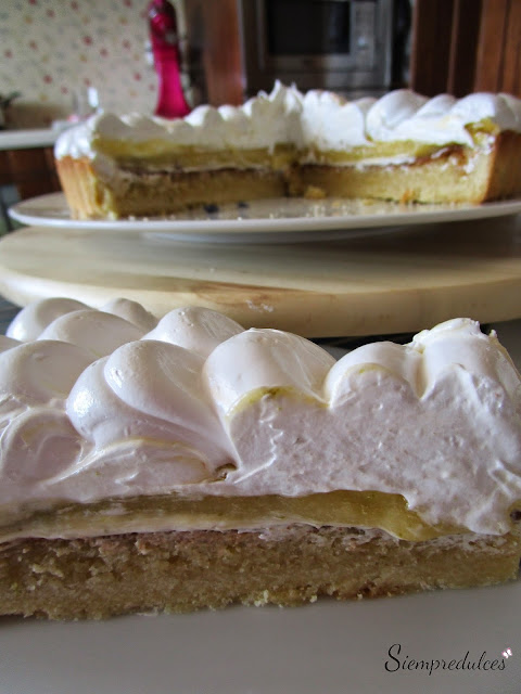 Tarta de lima, frangipán y merengue (Siempredulces)