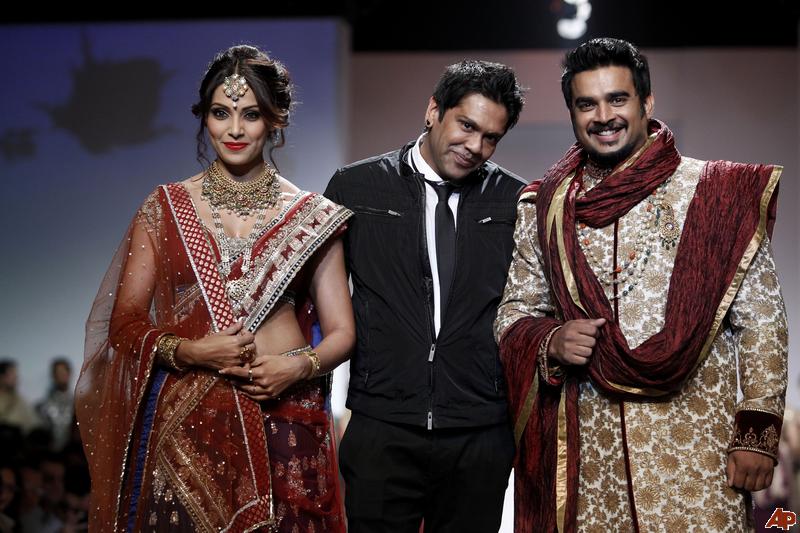 Celebrity Lifestyle-image fashion photos detail | Celebrity Lifestyle