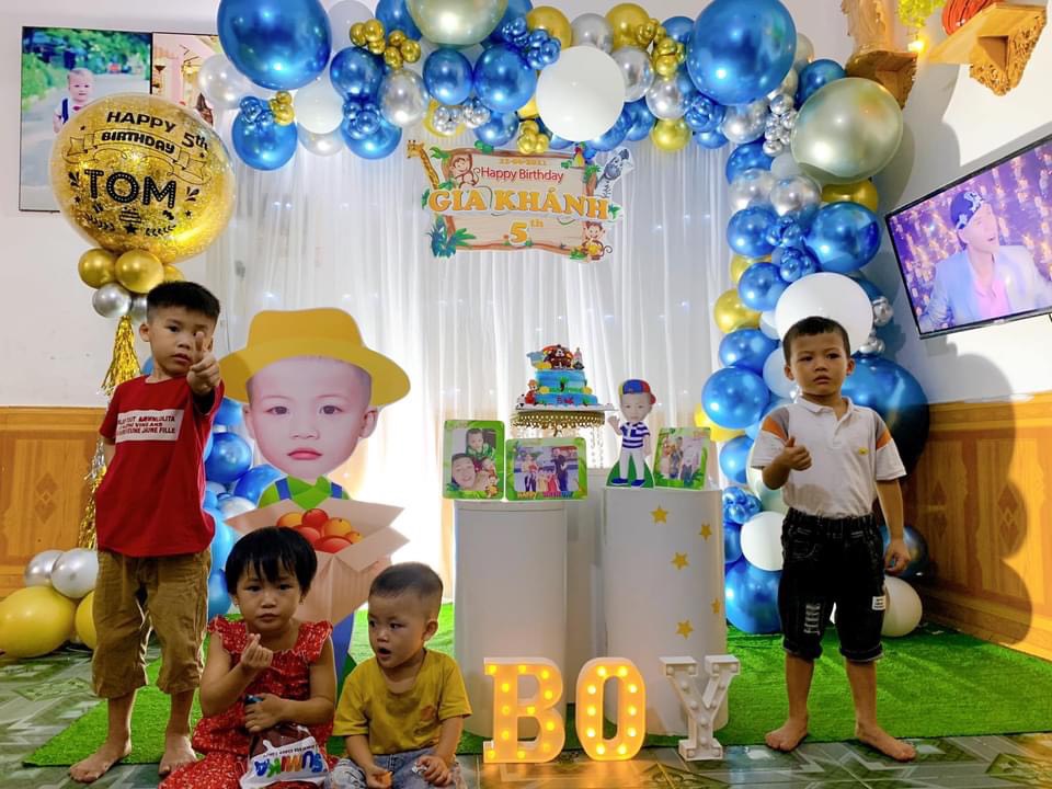 mẫu backdrop sinh nhật đẹp