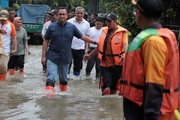 Banjir Jakarta, Tiba Saatnya Salahkan Anies
