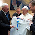 Pope meets NFL Hall of Fame legends, promotes message of peace