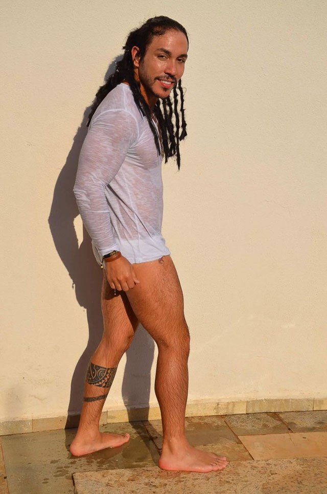 Ricardo Dias posa com dreads para homenagear o ídolo Bob Marley. Foto: Renato Lemos/Renato Cipriano - Divulgação