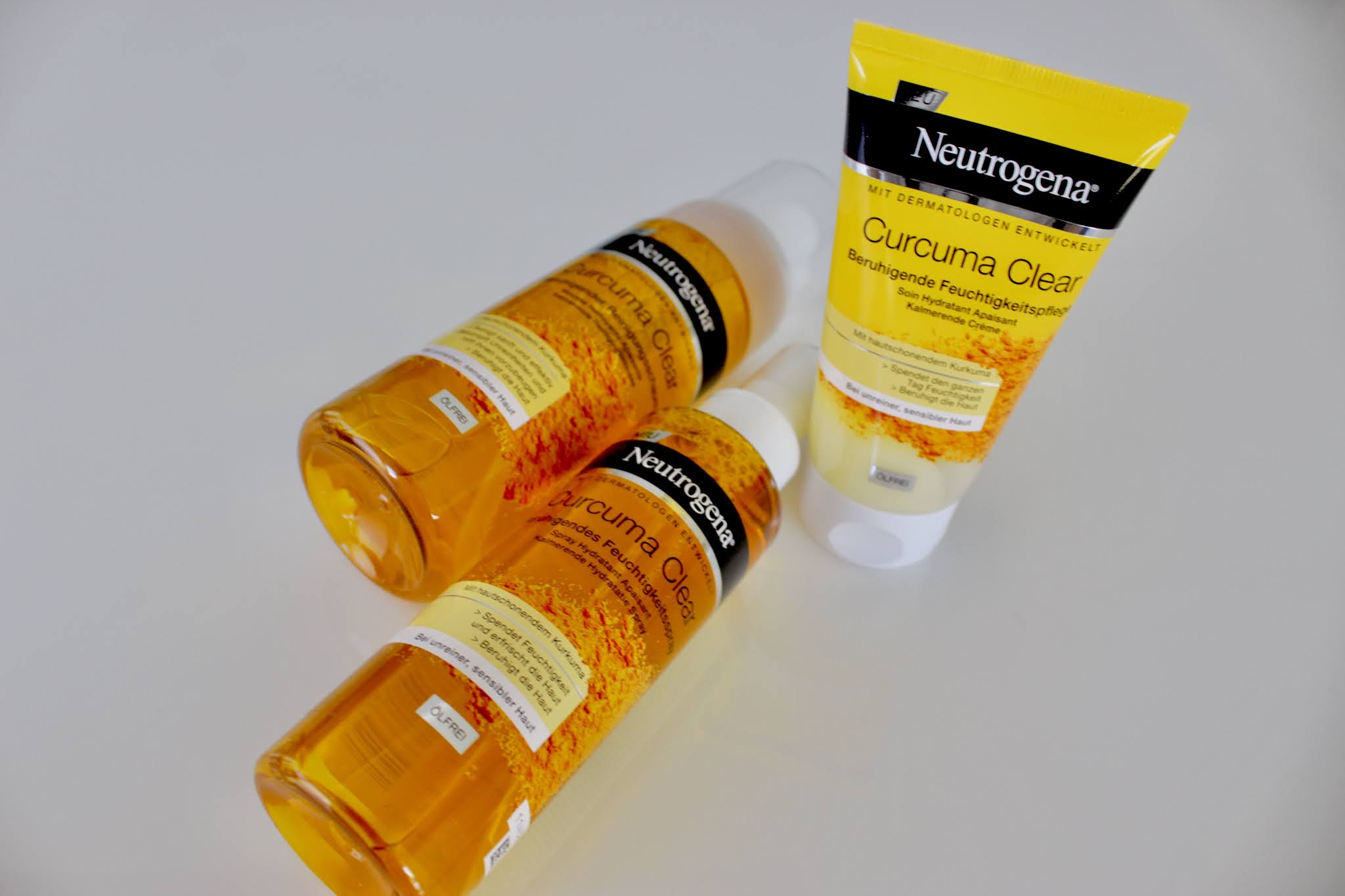 Isacosmetics Neutrogena Curcuma Clear