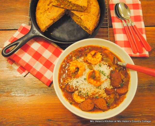 Slow Cooker Sausage and Shrimp Jambalaya
