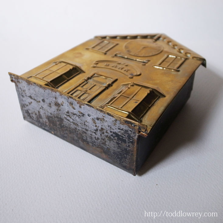 Todd Lowrey Antiques: 貴方の小銭を小さな銀行にいかが / Antique Victorian Brass Box