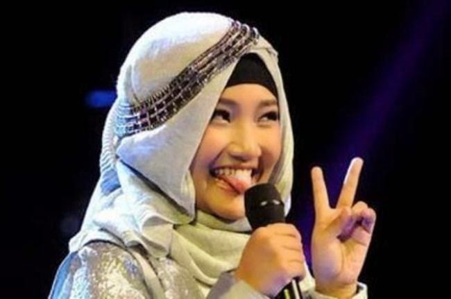 Chord dan Lirik Lagu Dia-Dia by Fatin - MASTER LINK