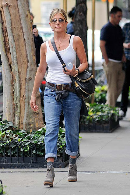 Jennifer Aniston Walking On Street And Exposing Her Hard