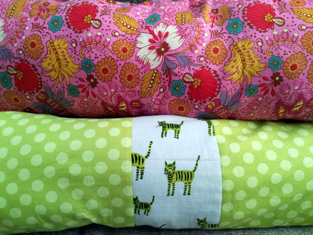 Quilty Habit Oblong Pillows