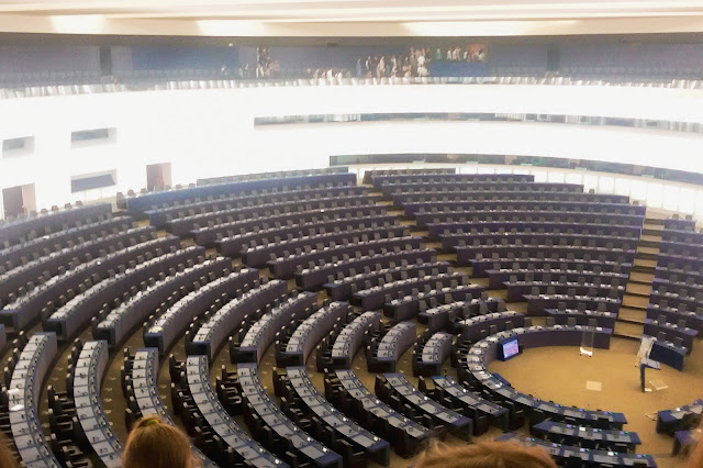 Sala w Parlamencie Europejskim Parlament Europejski, Strasbourg, sala, Francja, obrady