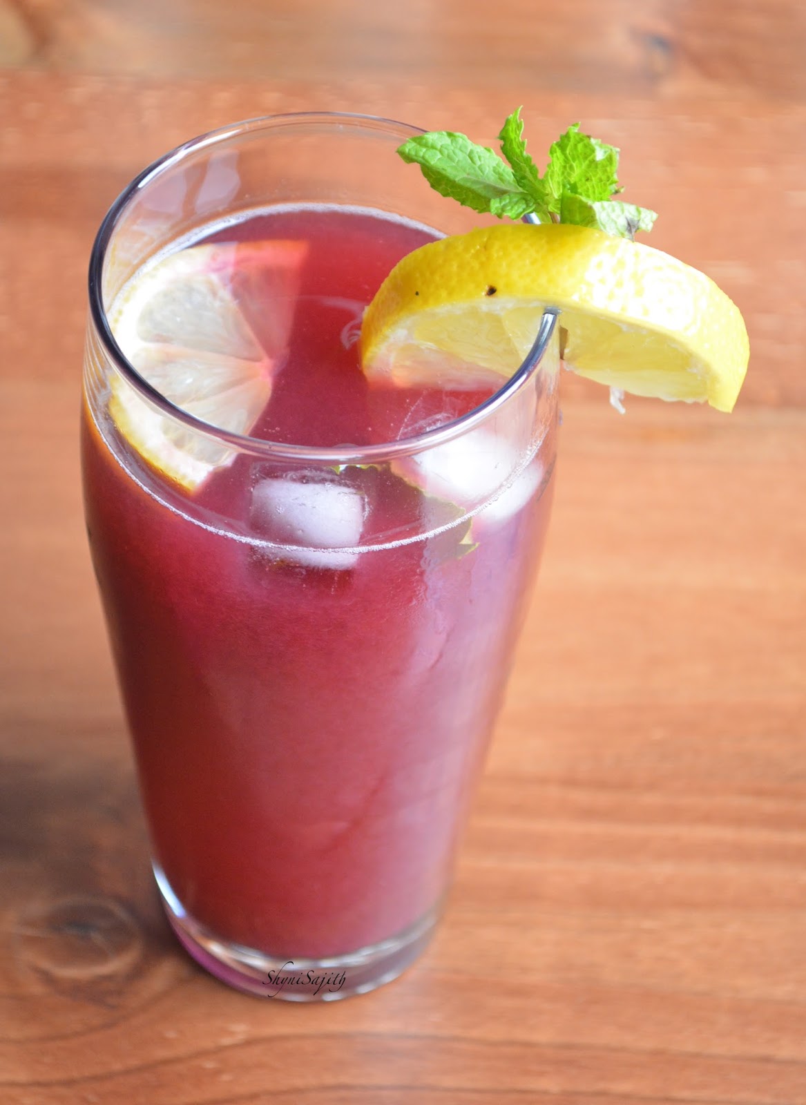 My Cooking Experiments......... Grapes Ice Tea