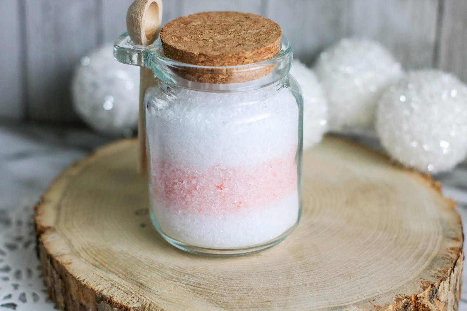 How to Make Homemade Bath Salts for Gifts