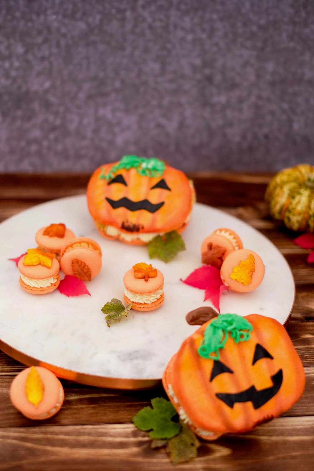 Vanille und Karamell Macarons mit Bratapfel Kern | Marion's Kaffeeklatsch Vanille und Karamell Macarons mit Bratapfel Kern | Marion's Kaffeeklatsch