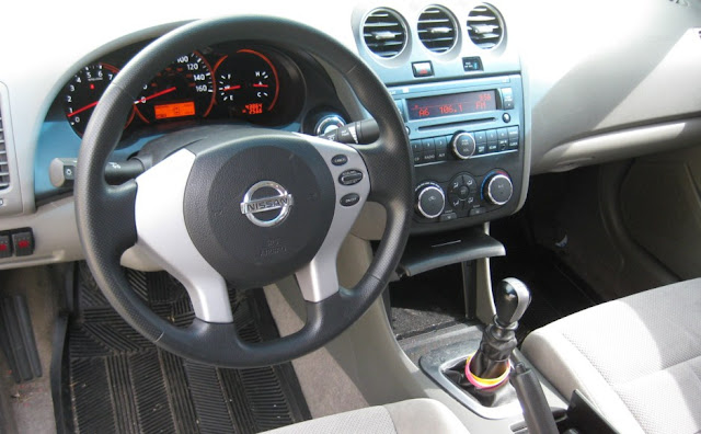 2008 Nissan Altima Hybrid Interior