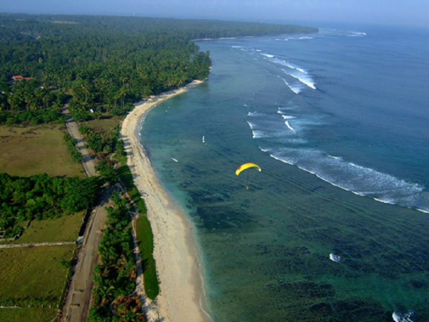 10 Obyek Wisata di Pesisir Barat Lampung Yang Mempesona