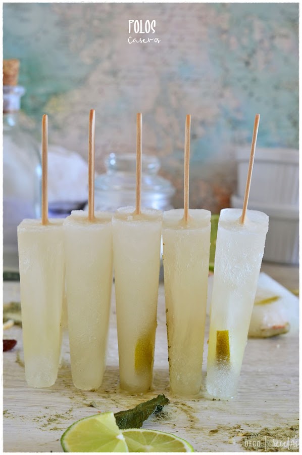 Polos caseros de piña y coco. Helados caseros de fruta para el verano