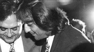 sunil dutt with sanjay dutt sanjay dutt become emotional on death anniversary of father sunil dutt